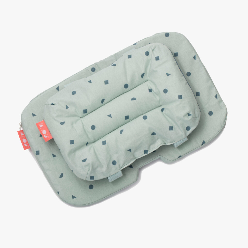 KAOS kussenset voor kinderstoel petrol detail KAOS kussenset voor kinderstoel petrol detail