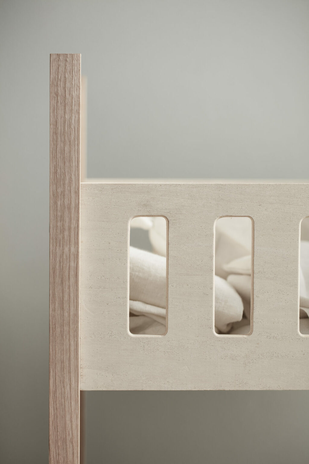 Houten poppenbed Kid's Concept detail Houten poppenbed Kid's Concept detail