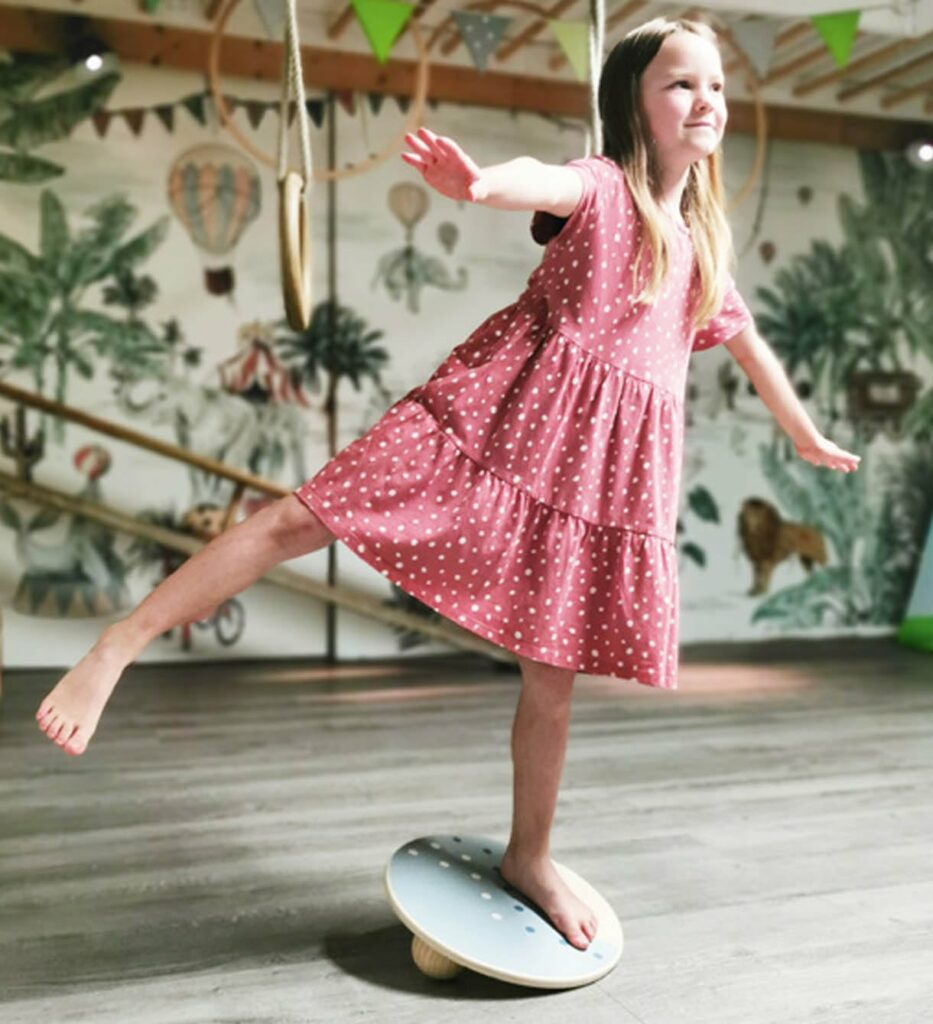 Balanceboard met ronde ballen sfeer
