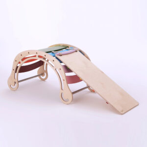 Klimboog waldorf rocker met glijbaan