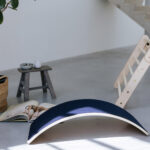 Balance board met vilt blauw sfeer