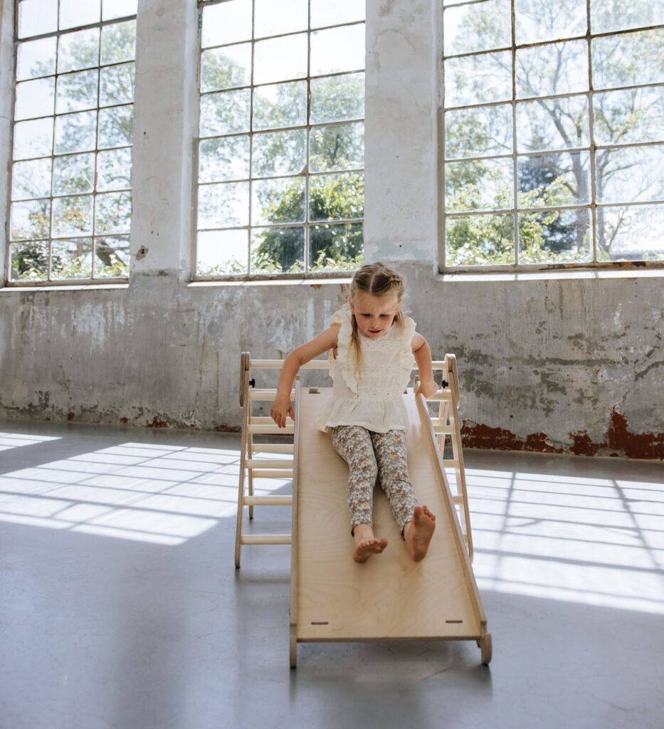 Klimdriehoek hout Jindl binnen