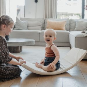 Lachen op een balance board