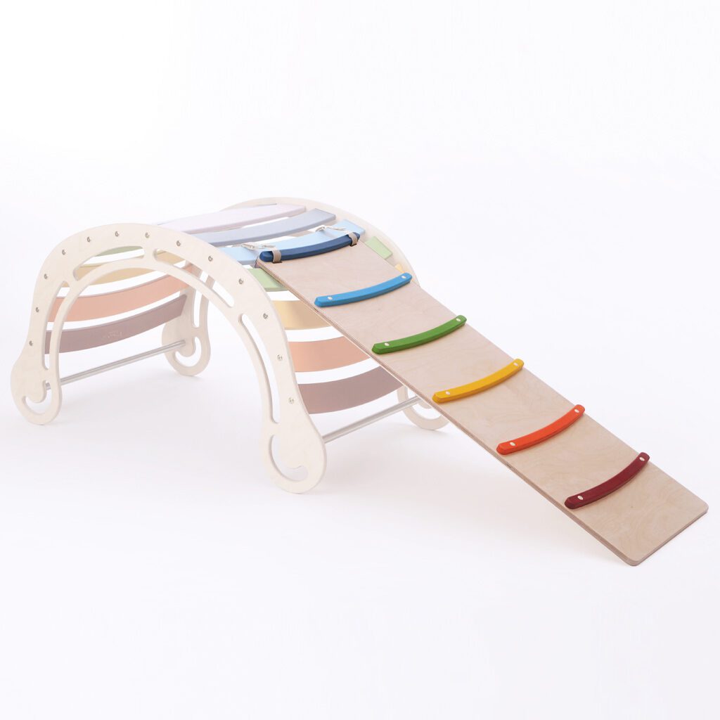 Klimhelling voor bij XXL Waldorf Rocker regenboogkleuren