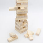 Spel met houten blokken
