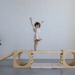 Klimrek pastelkleuren set met ladder en glijbaan en twee kubussen