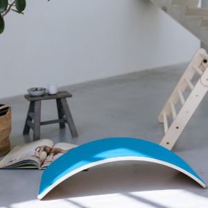 Balance board met vilt hemelsblauw sfeer