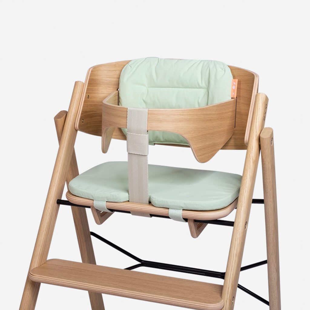 Kussenset KAOS groen in stoel