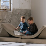 Speelbank beige lezen