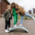 Allemaal op outdoor balance board Jindl mintgroen