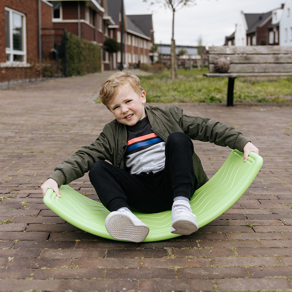 Balance board voor buiten Jindl groen zitten