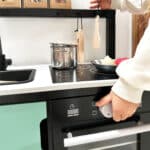 Kinderspeelgoed keuken zwart Small Foot ovenknop