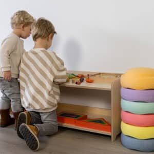 Montessori speelgoedkast Jindl laag samen spelen