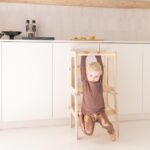 Jindl leertoren houtkleur uitklimmen