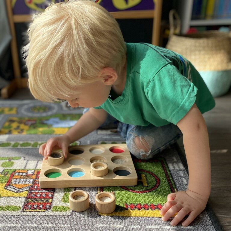 Sensorisch touch & match bord Tickit spelen