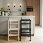 Leertoren Jindl naturel en zwart sfeer