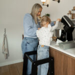 Lekker samen bakken met behulp van leertoren Jindl