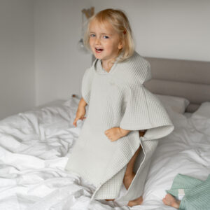 Badcape | poncho Jindl lichtblauw spelen