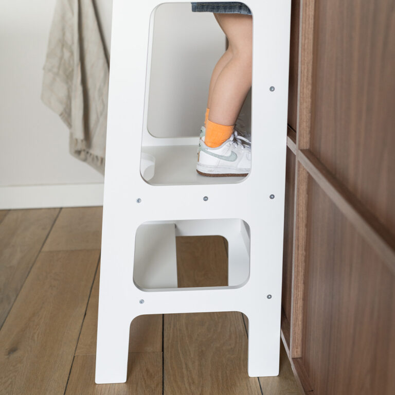 Houten montessori leertoren ® zwart