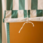 Deurkiosk Kid's Concept groen:wit details