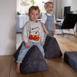 Speelbank Jindl ribstof donkergrijs paardjerijden