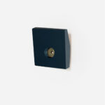 KAOS wandhaak voor kinderstoel zwart