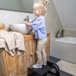 Houten opstapje Jindl badkamer