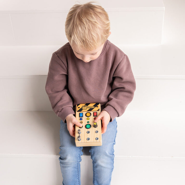 Activiteitenbord Jindl knopjes indrukken