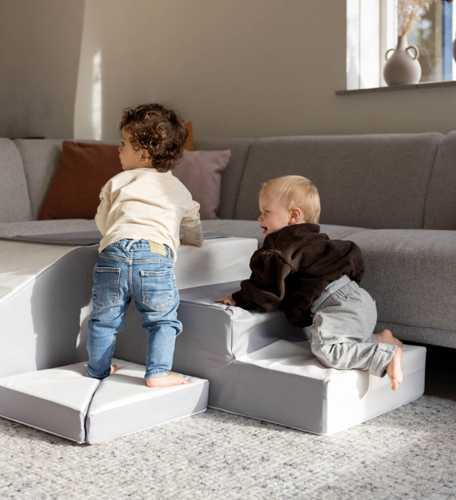 Sociaal emotionele ontwikkeling kinderen samen spelen