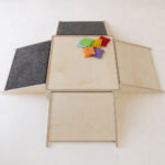 Bovenaanzicht van een Houten kruipkist met 4 kruipheuvel- glijbanen