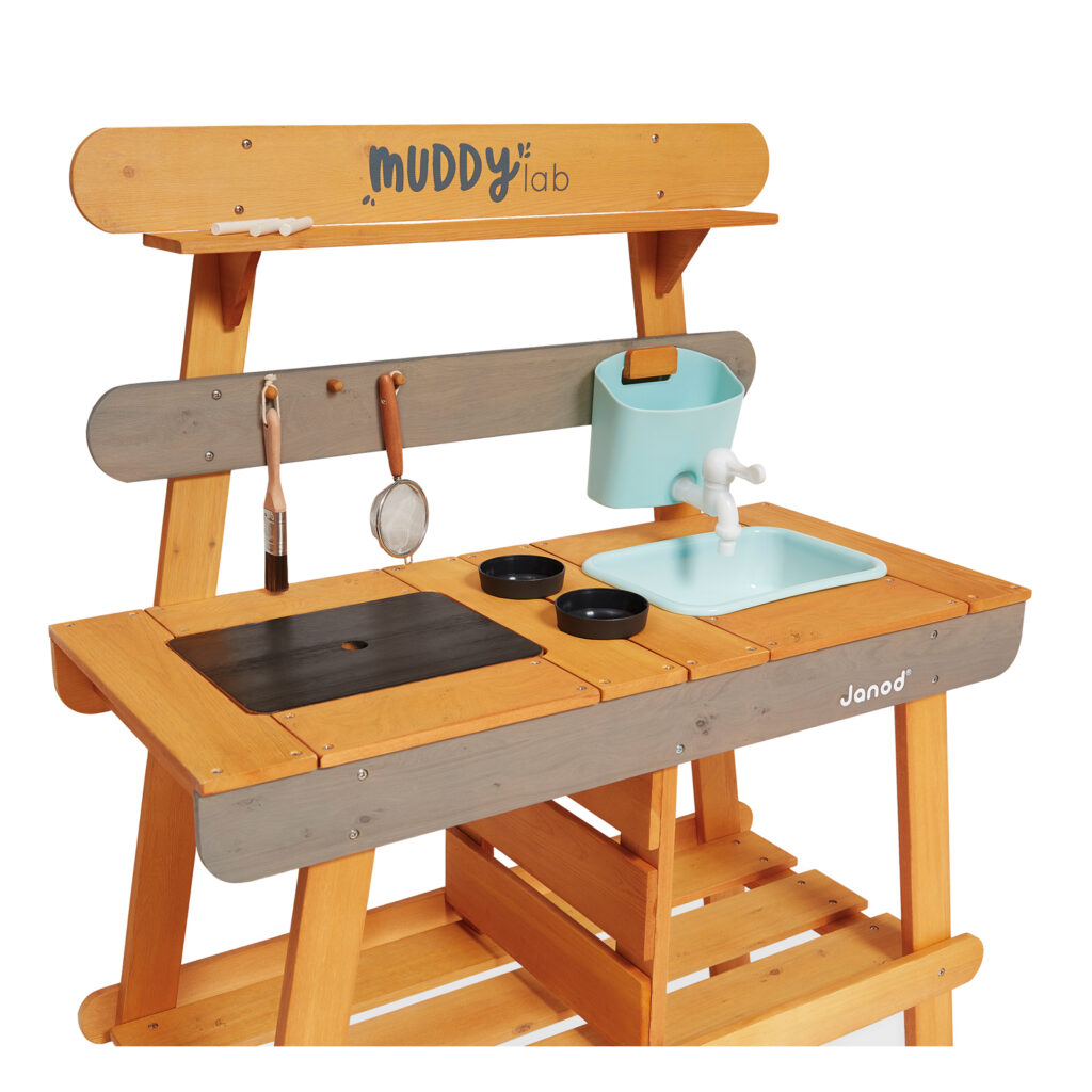 Modderkeuken Janod detail Modderkeuken Janod detail