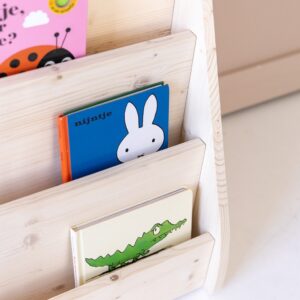 Montessori boekenkast met boekjes Jindl NOVA