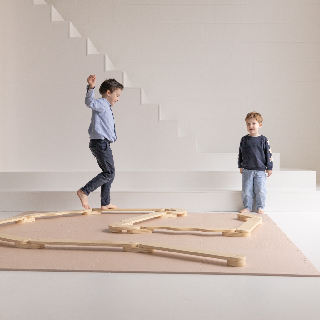 Foam puzzelmat set van 16 zachtroze Foam puzzelmat set van 16 zachtroze