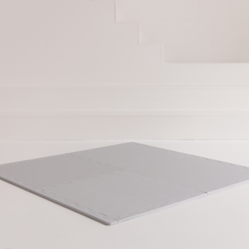 Foam puzzelmat set van 8 lichtgrijs mat 60x60 Foam puzzelmat set van 8 lichtgrijs mat 60x60