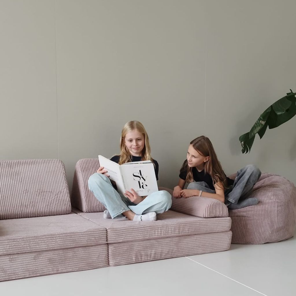 Jindl speelbank voor tieners