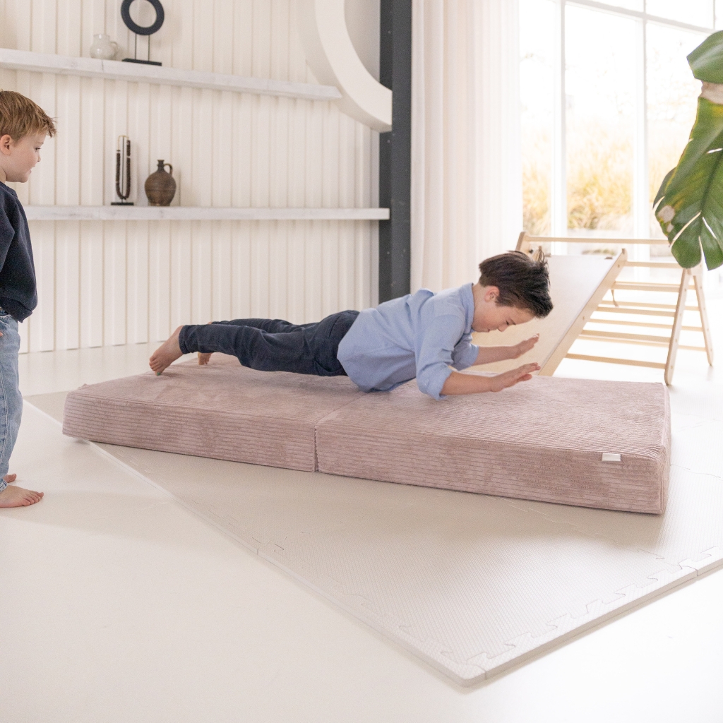 Speelmatras Jindl op foam puzzelmat lichtgrijs Speelmatras Jindl op foam puzzelmat lichtgrijs