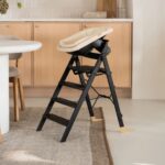 KAOS babyzitje zwart in kamer