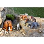 Betzold EduCasa - dierenset - 26-delig - tijger - leeuw - dinosaurus - mammoet - draak op steen