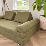 Speelbank speelmatras Jindl® Teddy olijfgroen - zijaanzicht sfeer in woonkamer
