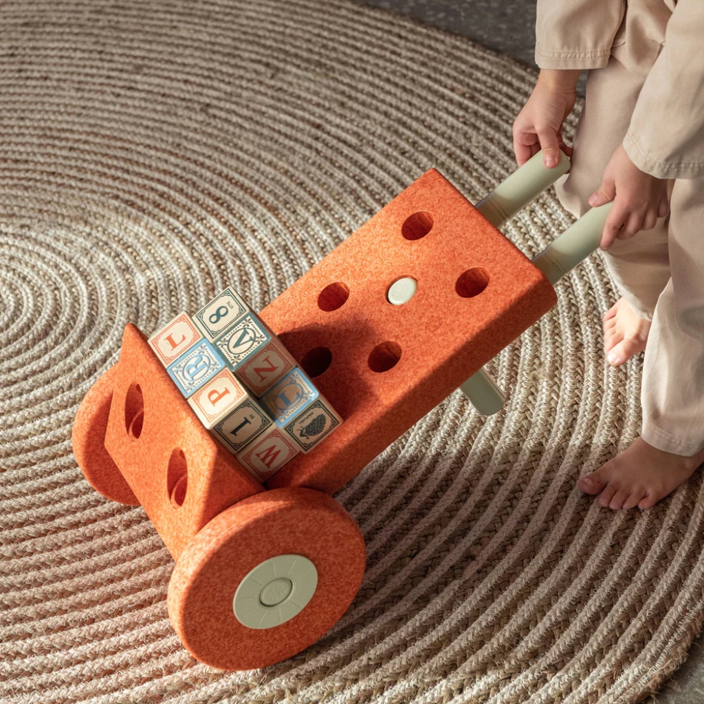 Fahrzeug aus dem MODU Dreamer Kit Burnt Orange / Dusty Green