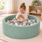 Jindl Cord ballenbak mintgroen met 200 ballen – in de speelkamer